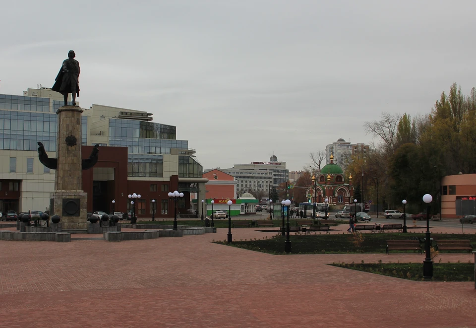 Площадь Петра Великого Липецк. Площадь Петра Великого Липецк до реконструкции. Площадь Петра Великого Липецк 2022. Площадь Петра Липецк тогда.