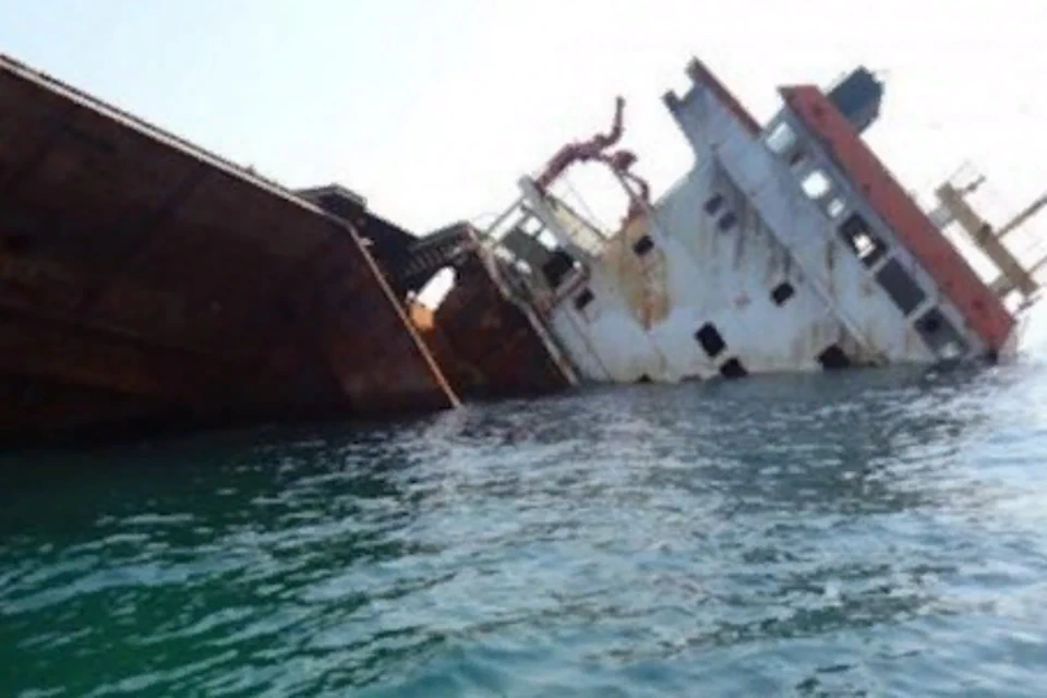 Крушение корабля «Анатолий Крашенников»: На берегу Камчатки нашли обломки с палубы затонувшего судна