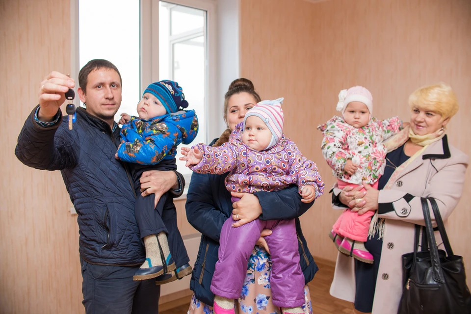 Решить квартирный вопрос многодетным в Челябинской области стало проще. Фото: Валерий ЗВОНАРЕВ.