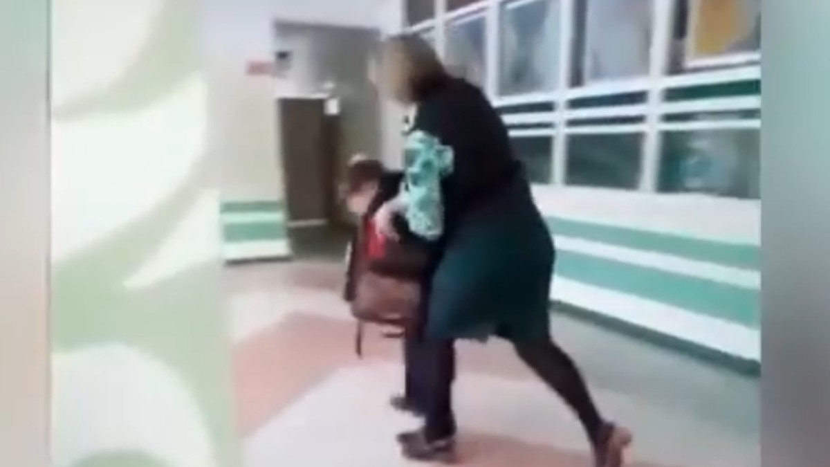учительница трахает детей видео фото 36