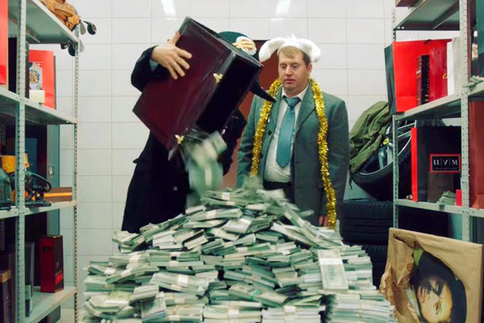 В сериале чиновники буквально купаются в деньгах. Фото: Канал ТНТ