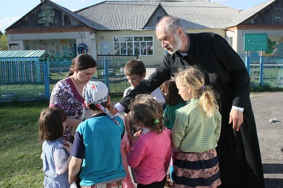 Связь поляков из Томской области и Польши помогает поддерживать томская католическая община. Фото предоставлено героями публикации