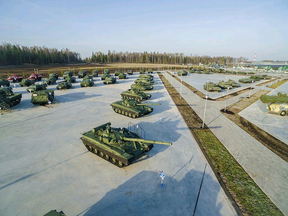 Парки военной техники в москве. Парк Вооруженных сил в Москве.