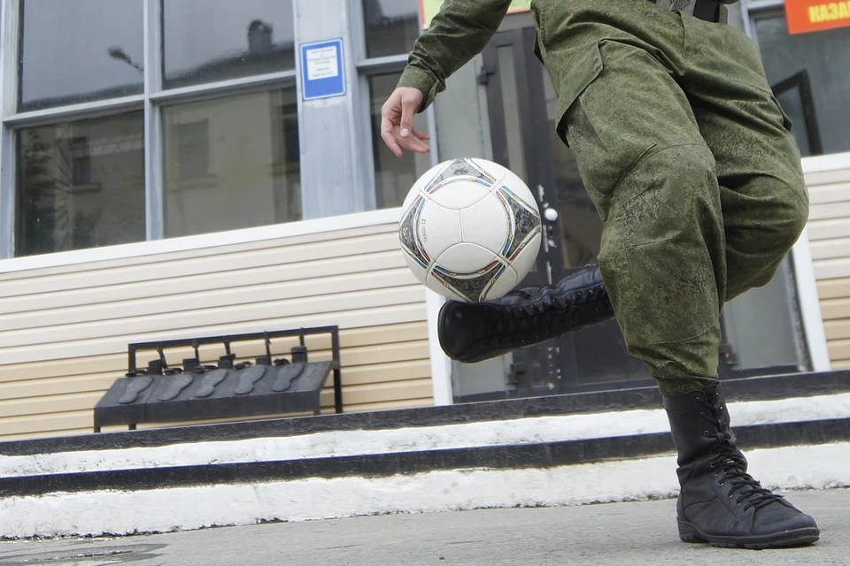 Футболист приехал в Херсон из Крыма и угодил в лапы сотрудников военкомата