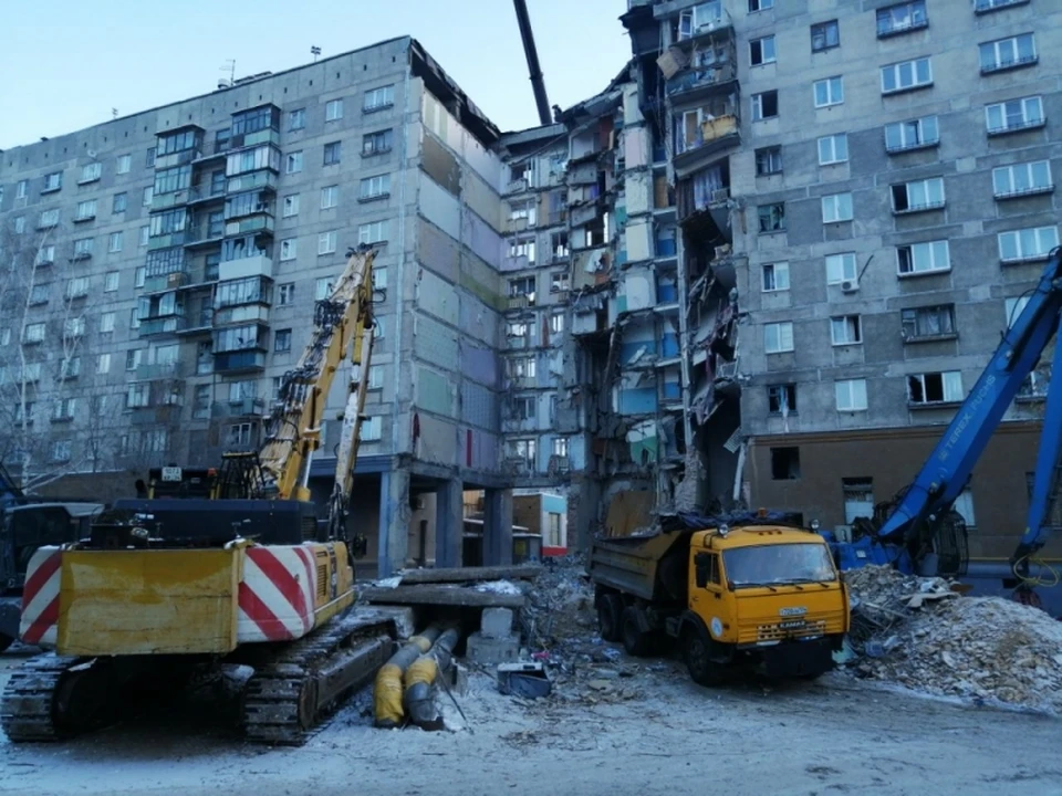 Чтобы расселить печально известный дом в Магнитогорске нужно около года. Фото: МЧС РФ