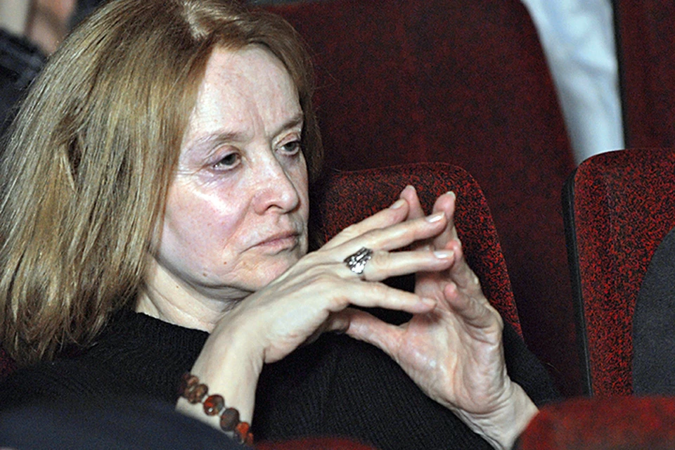 Вот уже долгое время актриса, у которой диагностировали болезнь Альцгеймера, борется с тяжелым недугом. Фото ТАСС/ Антон Тушин