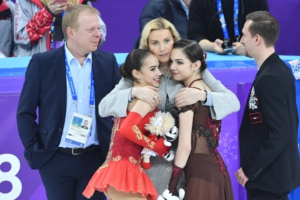 Загитова и Медведева на Олимпиаде вместе бились за Россию под началом тренера Этери Тутберидзе.