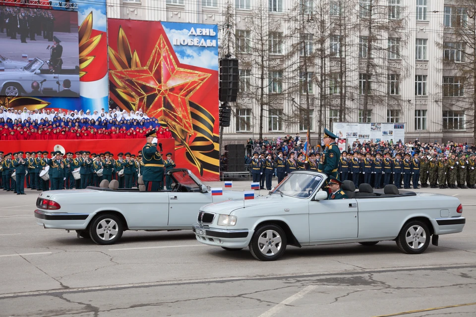 Фото с парада в перми