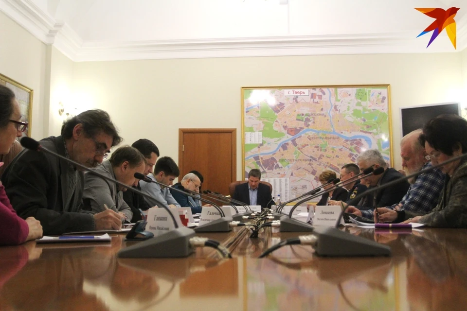 В начале заседания комиссии по топонимике, собравшейся в стенах горадминистрации 26 февраля, пришедшие изучали документы
