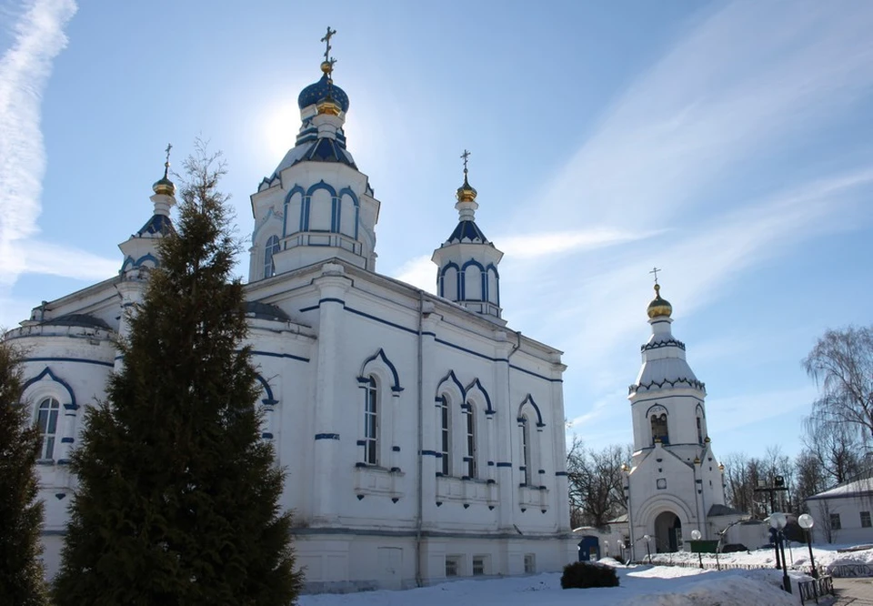 На территории Богородичного щегловского мужского монастыря.