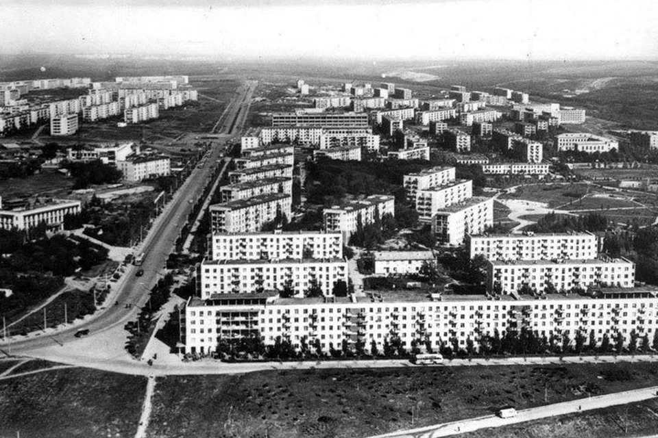 ул. Димитрова и уходящий в даль Московский проспект 1967г.