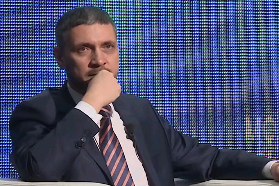 Губернатор Забайкальского края Александр Осипов не сдержал слез во время встречи с забайкальскими избирателями.