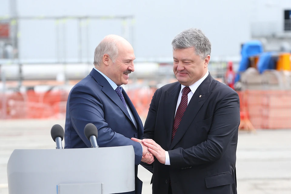 Александр Лукашенко уже второй раз этой весной прогнозирует, что Петр Порошенко выиграет выборы. Фото: БелТА