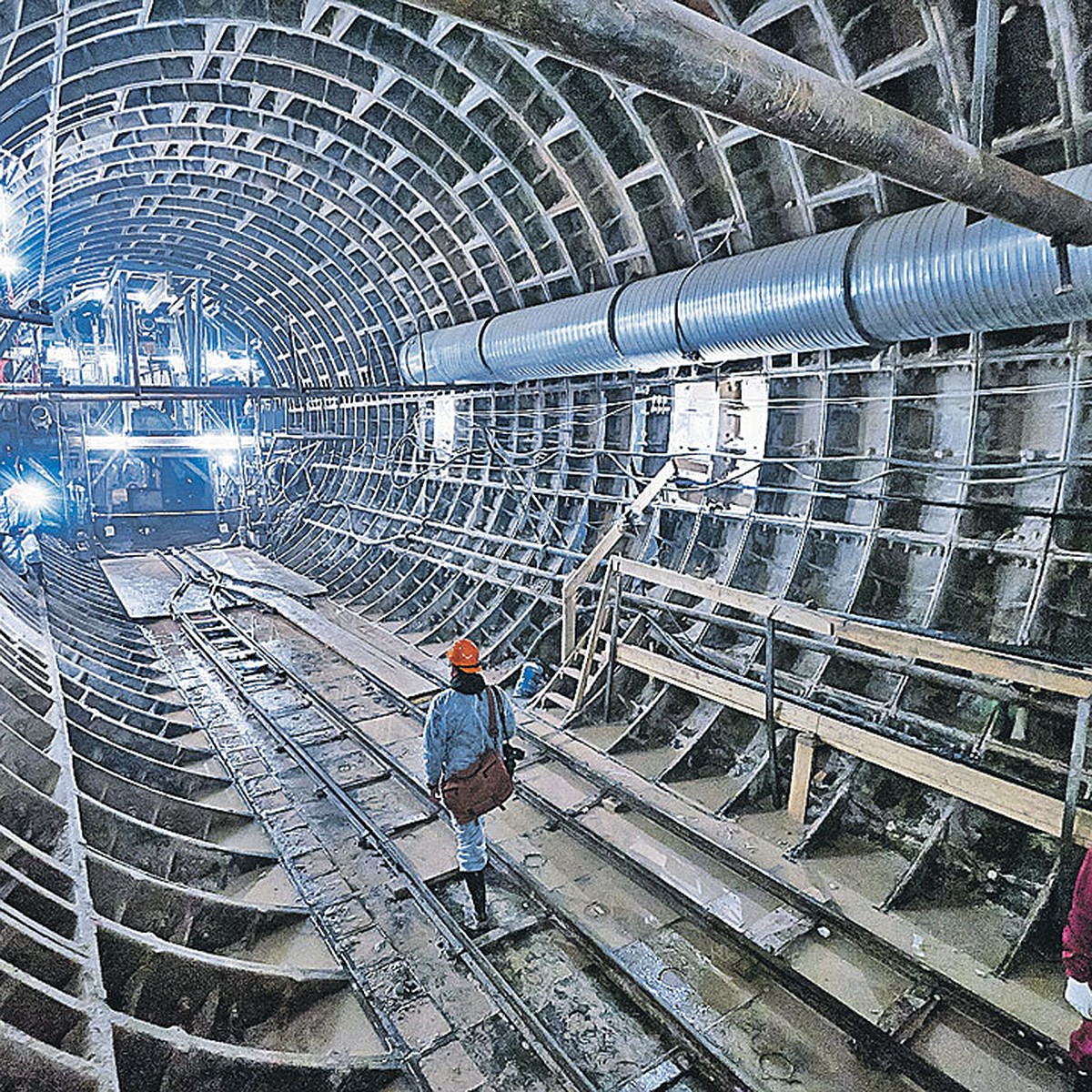 Коммунарская линия метро идет в Новую Москву - KP.RU