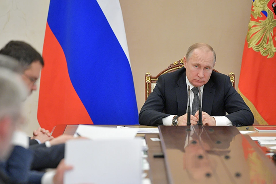Владимир Путин в предварительной части был настолько строг с докладчиками, что за некоторых министров становилось просто тревожно. Фото: Алексей Дружинин/ТАСС