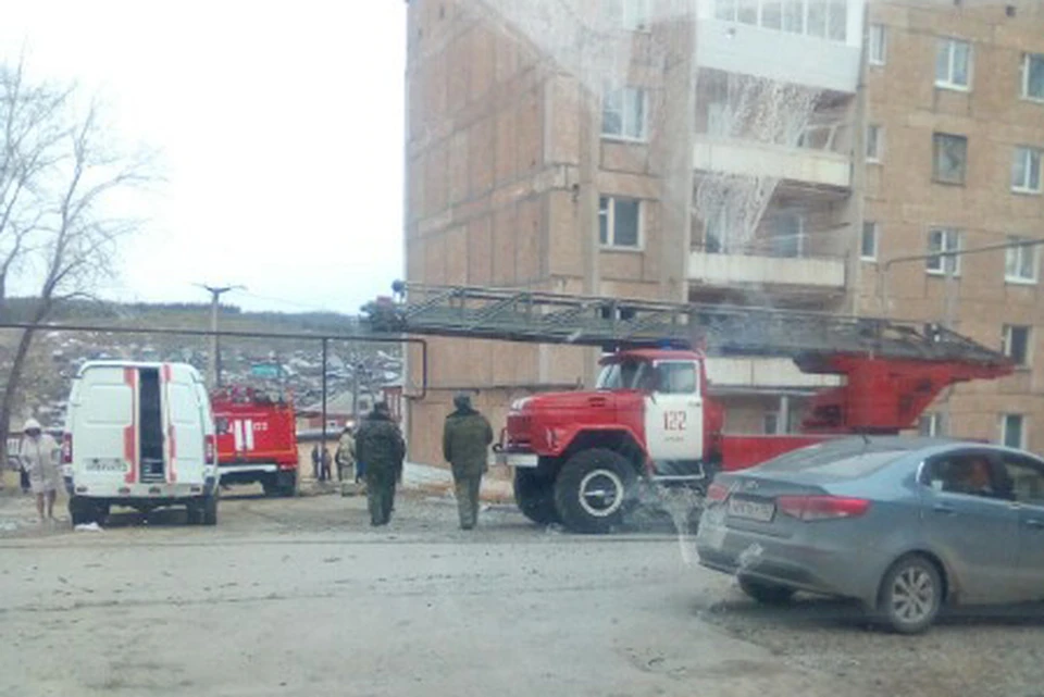 Пожар на улице Калинина, 7 в Бакале случился 16 апреля.