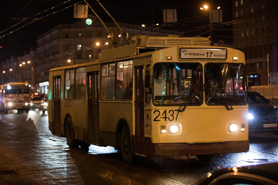 Трамваи и троллейбусы заберут пассажиров от храмов Челябинска.