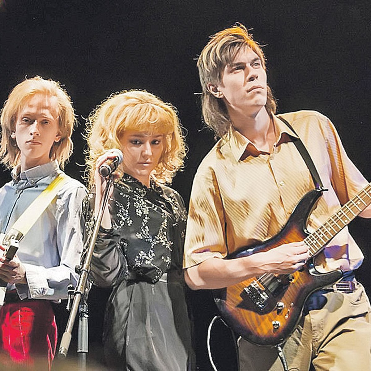 Жалаңаш азиялық әйелдердің түкті жамбастарының фотосуреттері