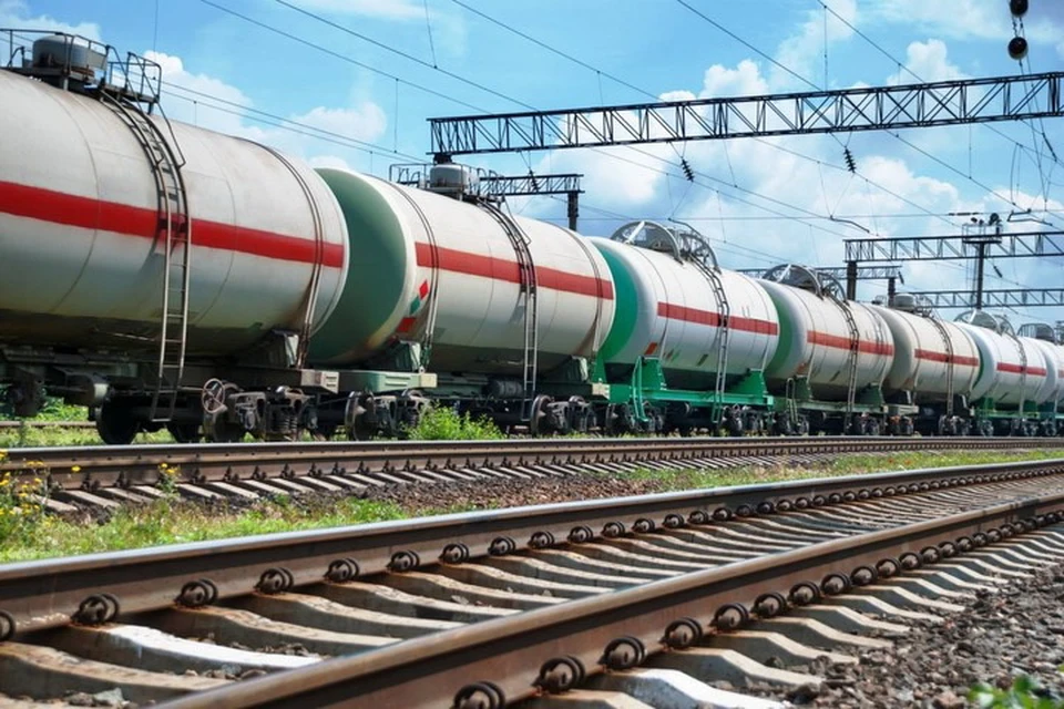 У железной дороги каждый месяц крали по 100 тонн дизтоплива. Фото: tengrinews.kz