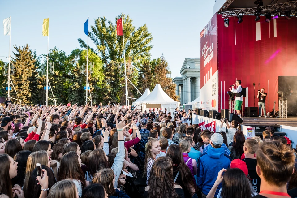 В Саратове стартовал этап больших городских фестивалей спорта и музыки KFC BATTLE FEST Фото: пресс-служба KFC BATTLE