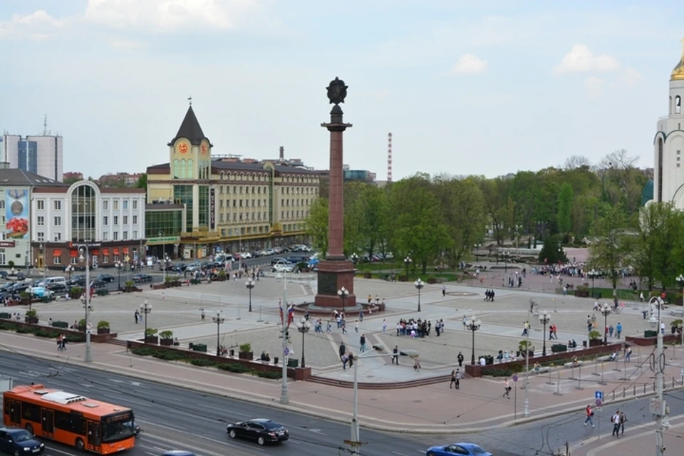 Калининград центр города фото Ждали 13 лет: колонну на площади Победы в Калининграде украсят барельефами - KP.