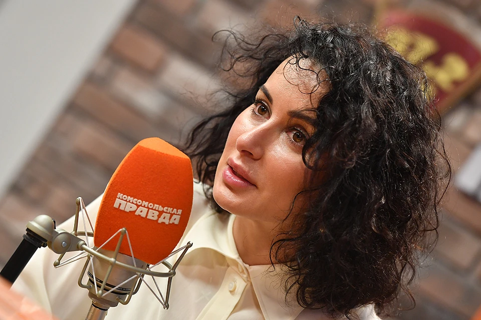 Тина Канделаки стала гостем радиостанции "Комсомольская правда".