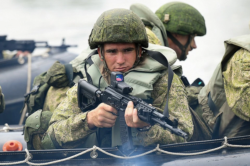 88% жителей России не сомневается в возможностях нашей армии, полагая что наши вооруженные силы способны защитить страну.