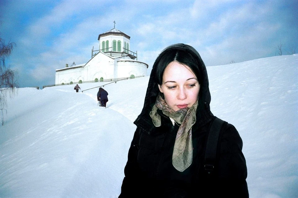 "Женщина, глядящая вниз". 2007. Фото: John Peter Askew.