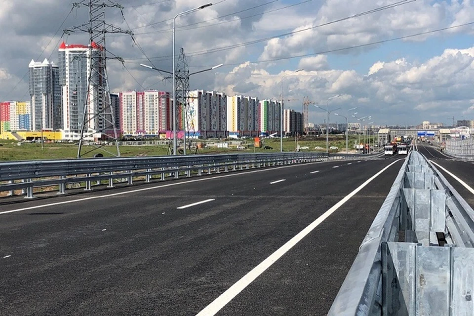 Движение по развязке ТКАД – Монтажников в Тюмени приветствовали сигналом в клаксоны
