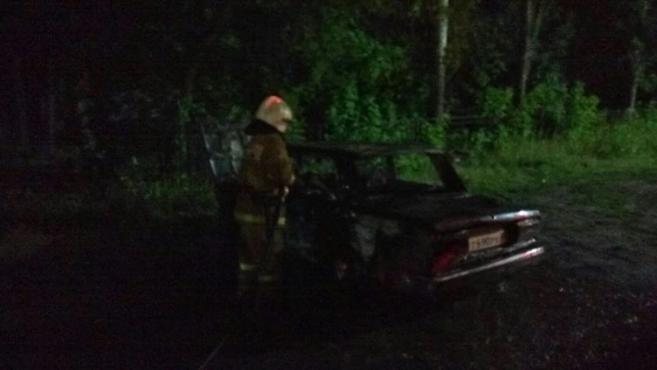 В Муроме спасатели тушили два автомобиля