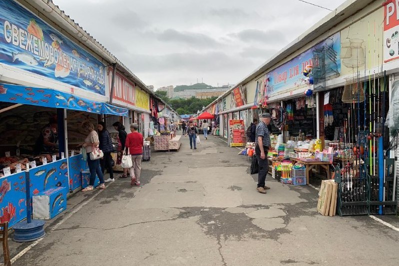 Китайский рынок во Владивостоке снова работает