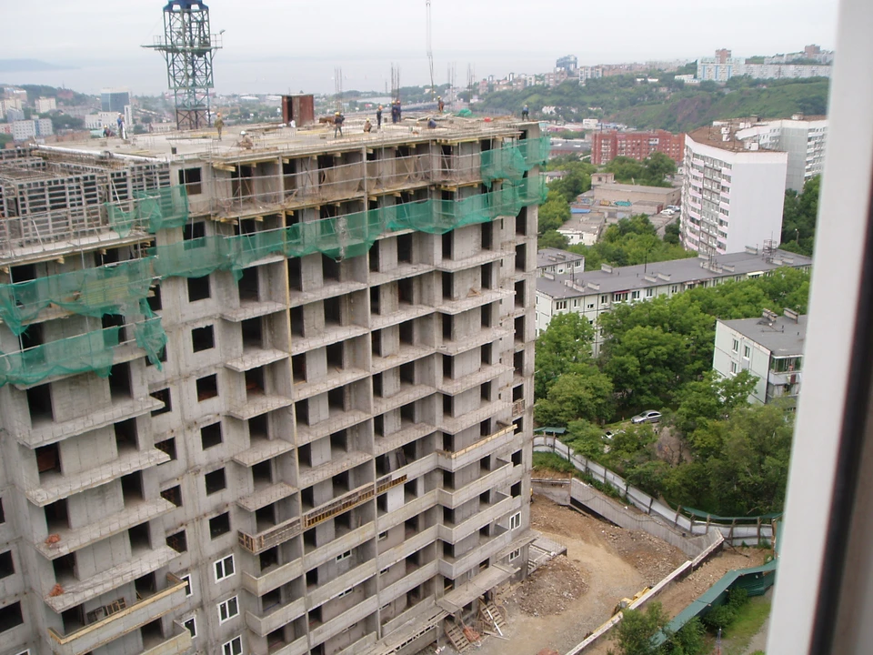 «Дальневосточная ипотека» стимулирует жилищное строительство. Фото: Елена КРАЙНЕВА.