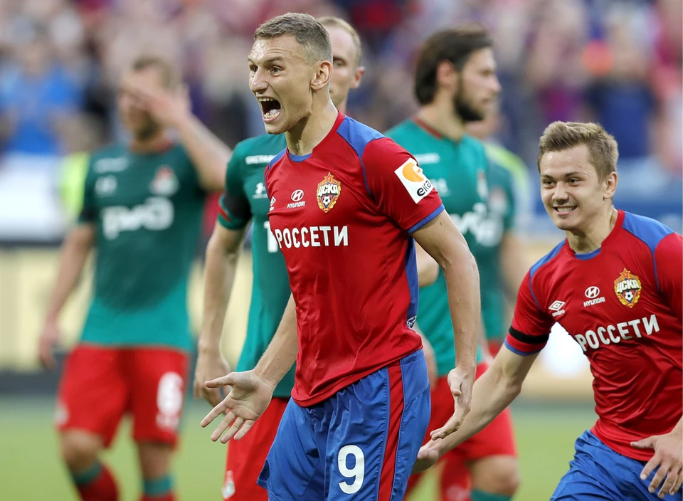 Форвард ЦСКА Федор Чалов забил гол в ворота "Локомотива" с пенальти. Фото: Михаил Джапаридзе/ТАСС