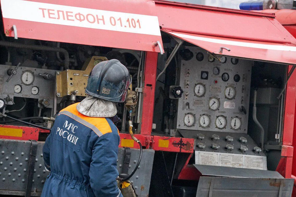 В МЧС пока не знают, под Архангельском произошел взрыв или пожар