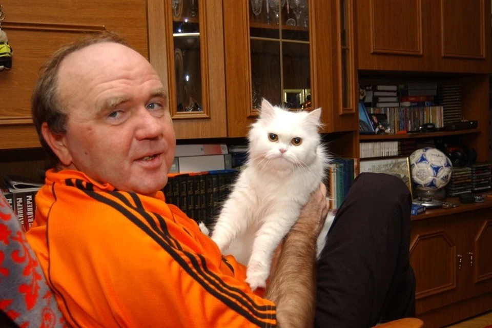 Вячеслав с кошкой Дашей. Фото: ВКонтакте