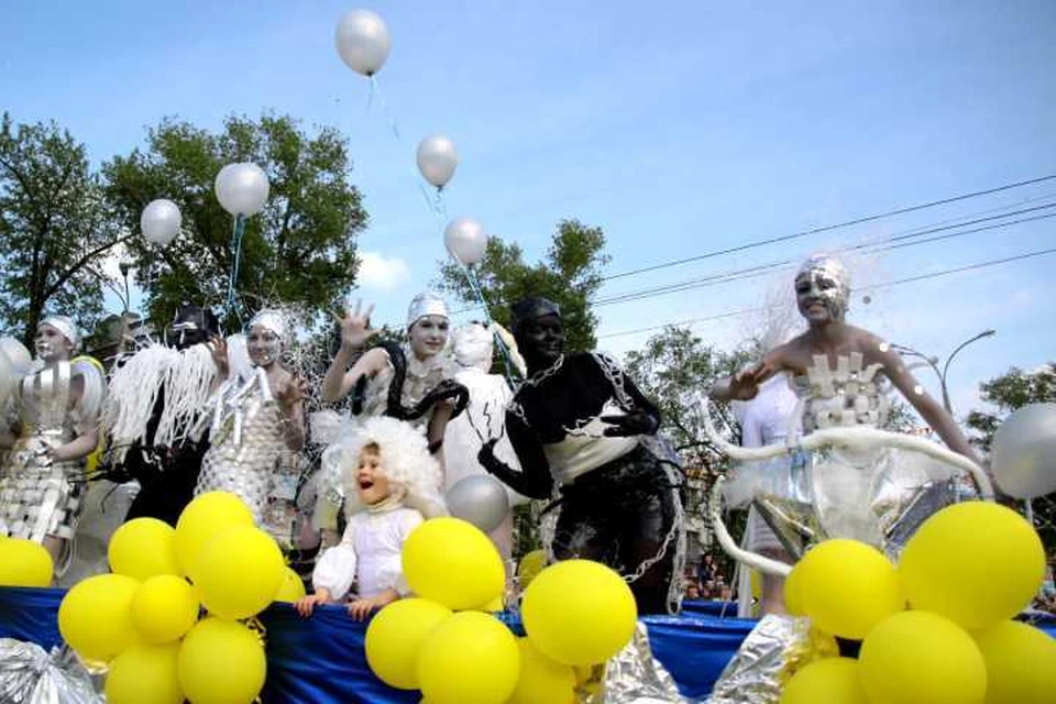 День города Усолье-Сибирское 2019: карнавал, салют и звезды