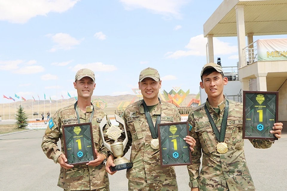 Казахстанский расчет БПЛА, занявший 1-­е место в конкурсе «Соколиная охота».