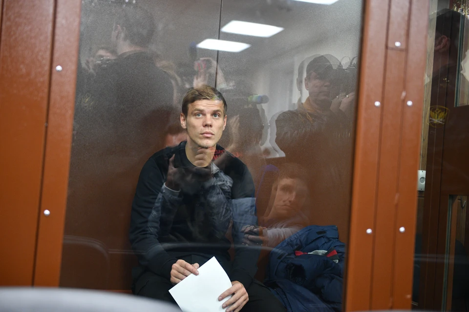 Суд освободил Александра Кокорина по УДО.