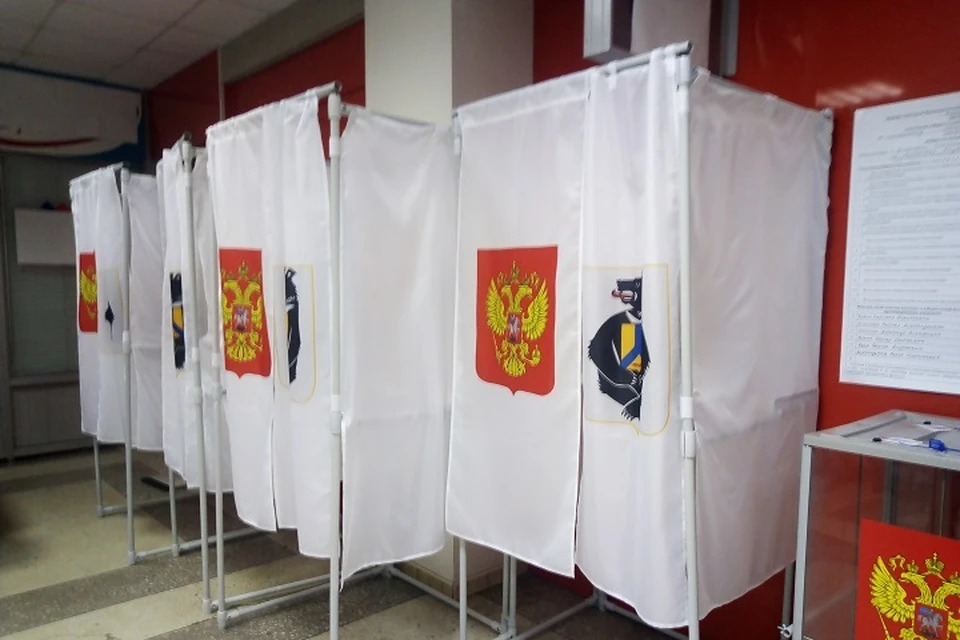 Во второй половине дня поток жалоб вроде бы снизился, но нарушения все равно есть.