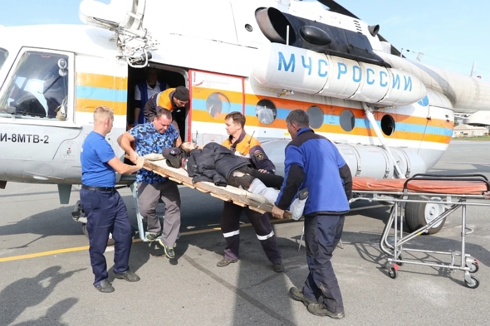 В Хакасии спасли сборщика орехов, упавшего с 18-метровой высоты. Фото: МЧС Хакасии