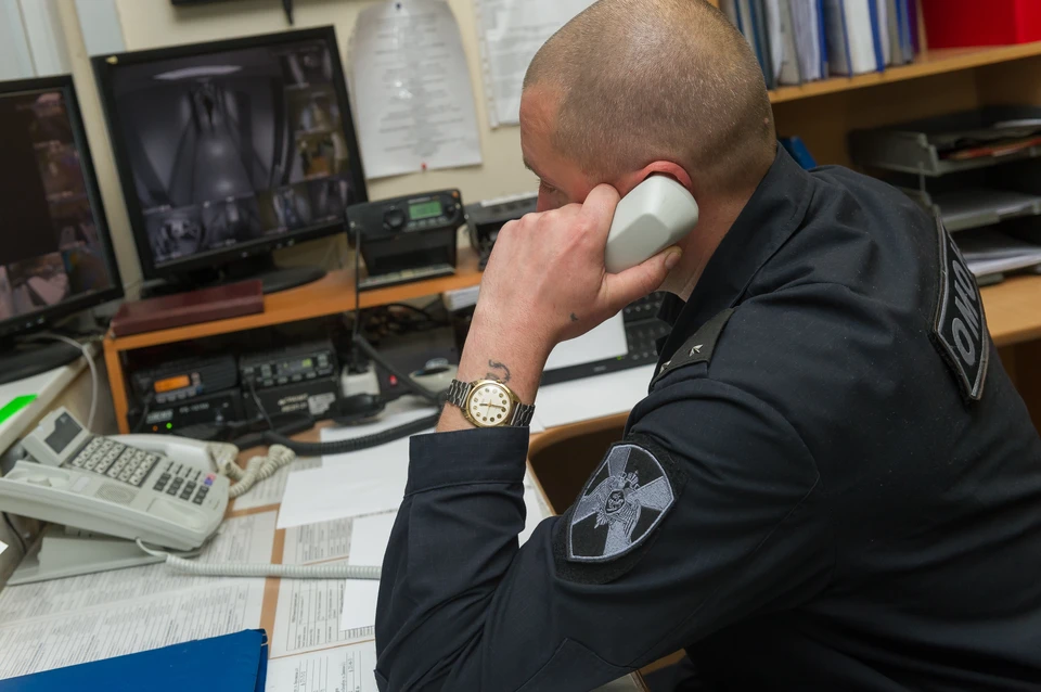 Полиция ищет злодеев, которые изнасиловали студента из Болгарии у метро "Проспект Большевиков".