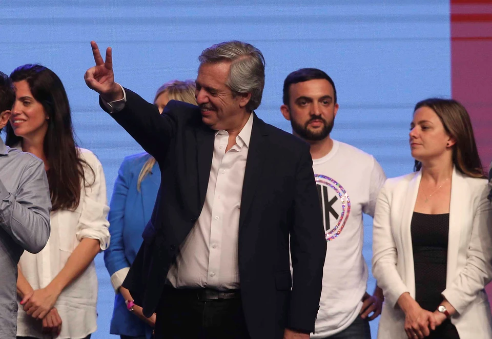 На выборах президента Аргентины победил Альберто Фернандес.