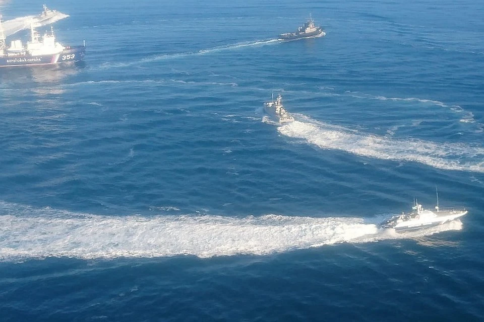 Украинские военные корабли незаконно пересекли границу с РФ. Фото: пресс-служба Погрануправления РФ по Крыму
