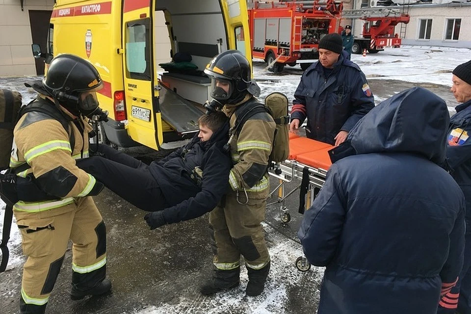 Пожарные в Ухте спасли семью из пяти человек
