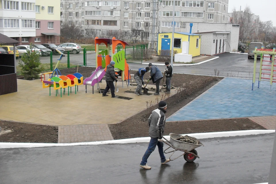 Благоустройство вокруг пристройки детсада №10 вот-вот завершится.