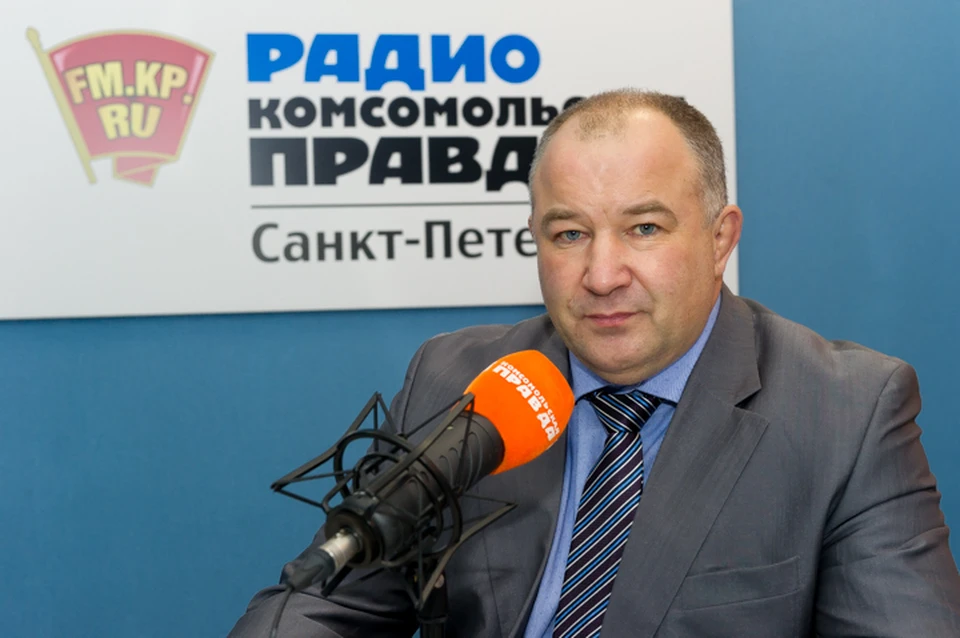 Юрий Сухонос в студии радио «Комсомольская Правда в Петербурге» 92.0 FM