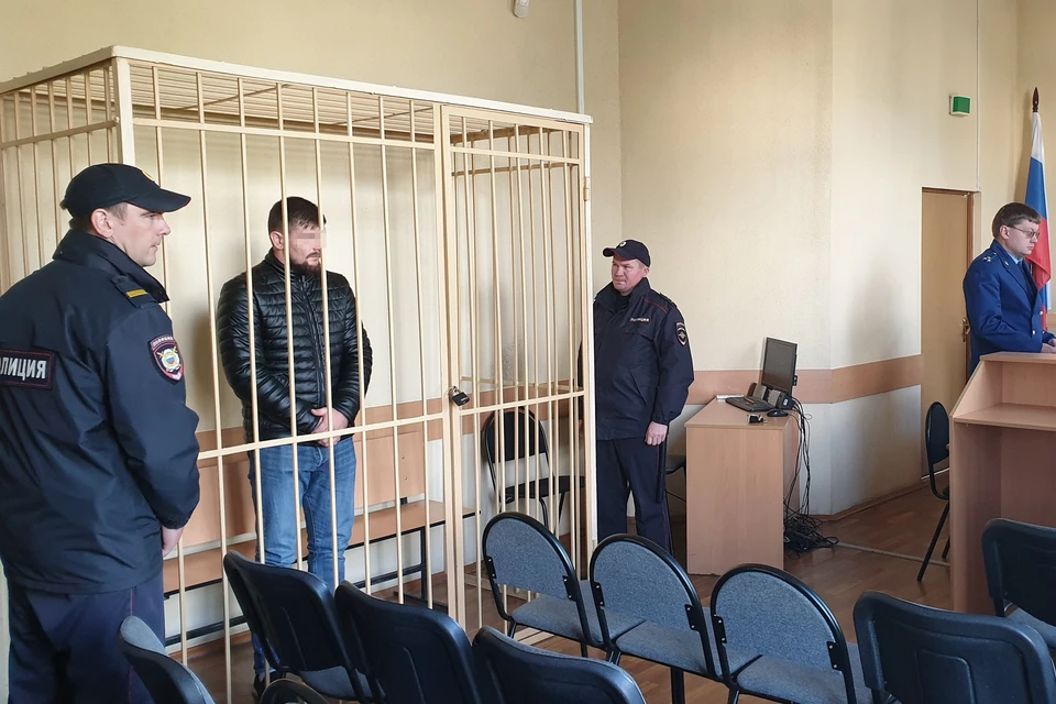 Подозреваемого задержали в этот же день. Он признался в совершенном преступлении.