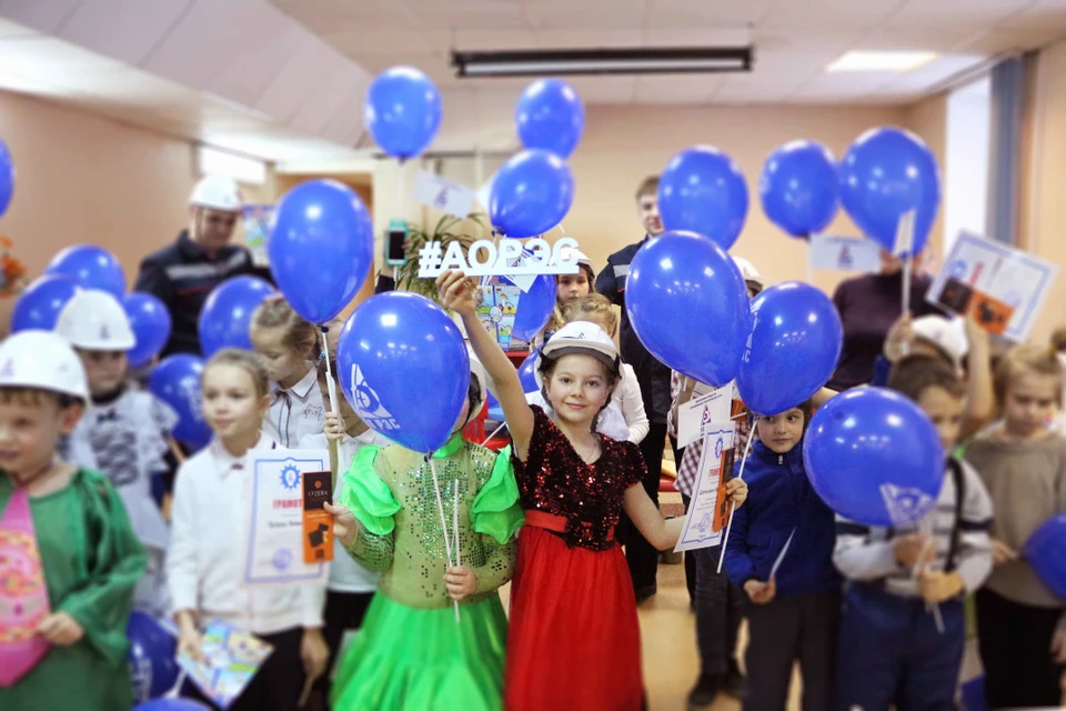Представление для младших школьников, их родителей, родственников и просто заинтересованных зрителей подготовили сотрудники библиотеки, а актерами стали учащиеся одной из школ Новосибирска.