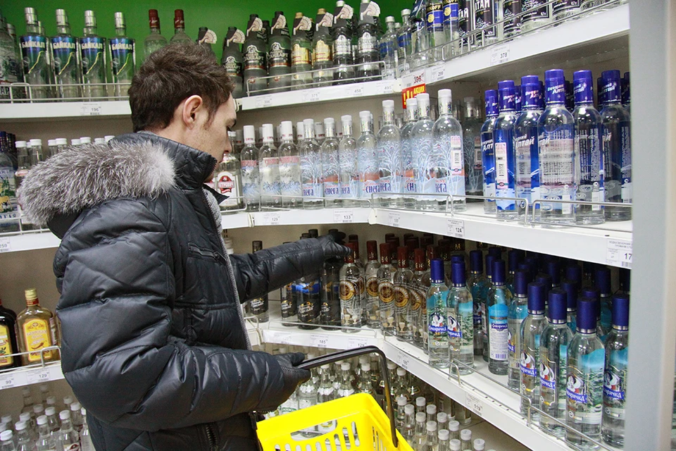 Специалисты не советуют скупать алкоголь по акции