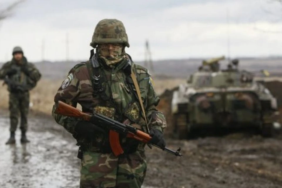 Нацгвардейцы выстрелили в спину украинскому солдату под Донецком. Фото: replyua.net